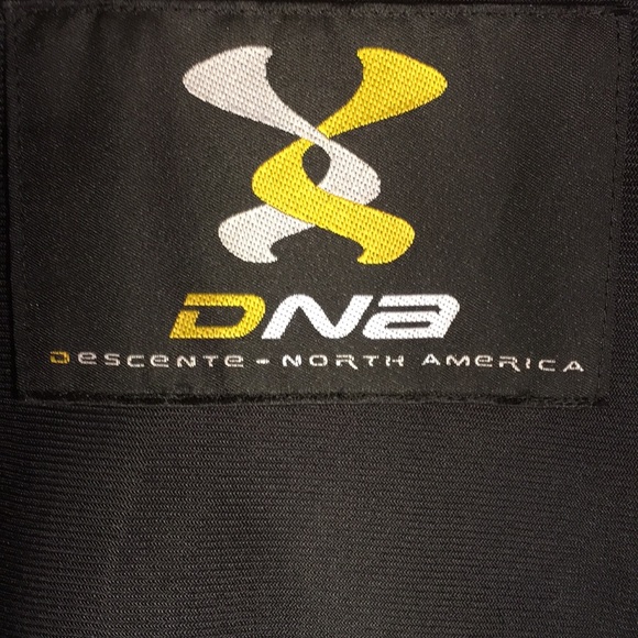 Descente Ski Vest - Picture 4 of 7